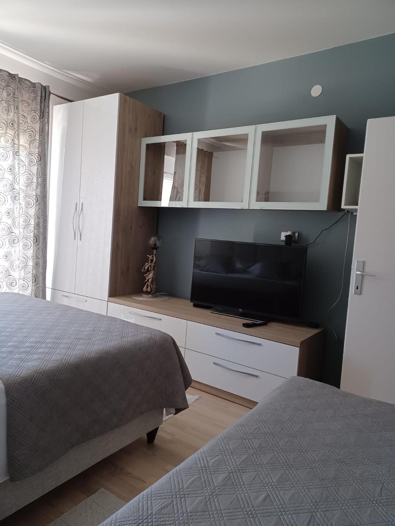 Studio Apartman Marija Traù Esterno foto